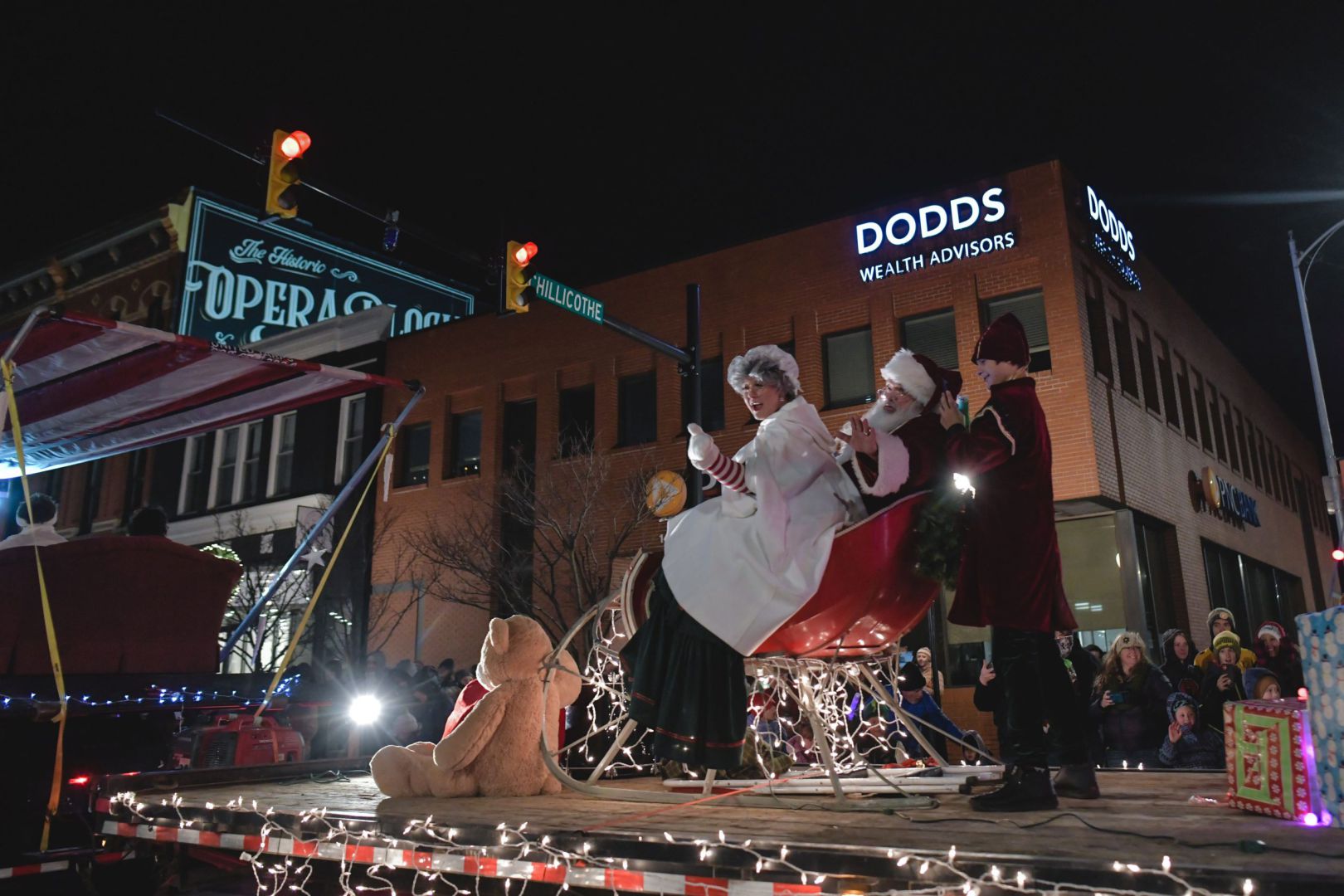 Santa Claus Is Coming to (Down)Town!